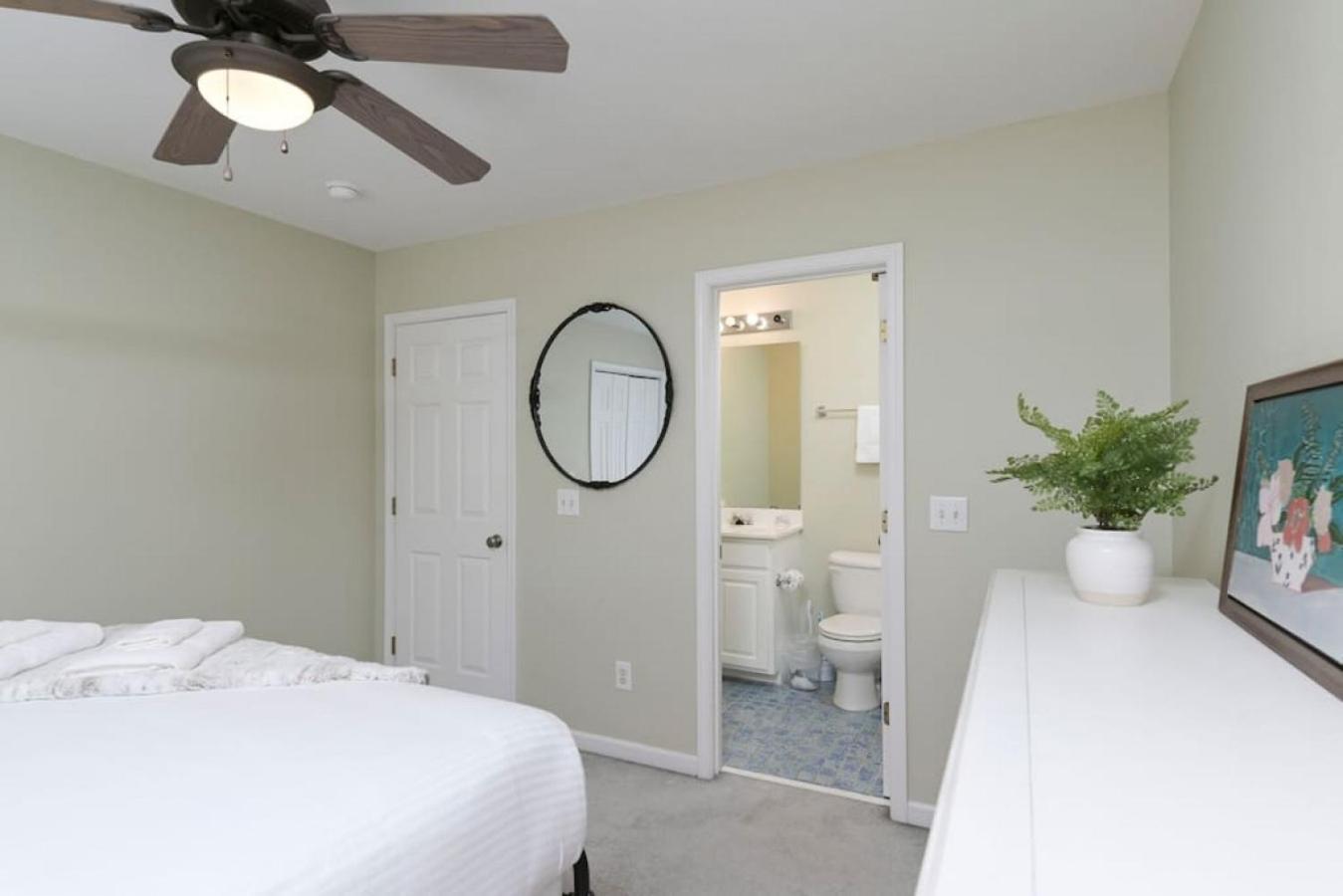 Cozy 2Br Home Near Ft Jackson Колумбия Екстериор снимка